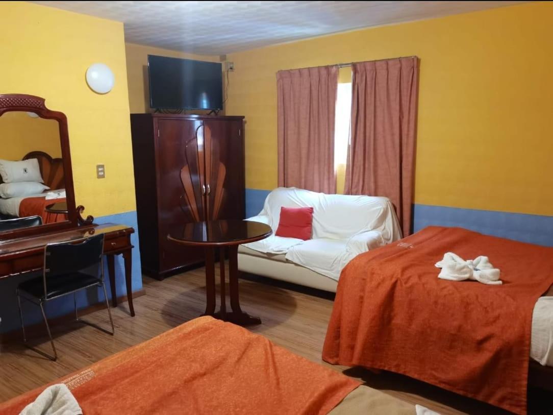 Hotel Real Tlaxcala エクステリア 写真
